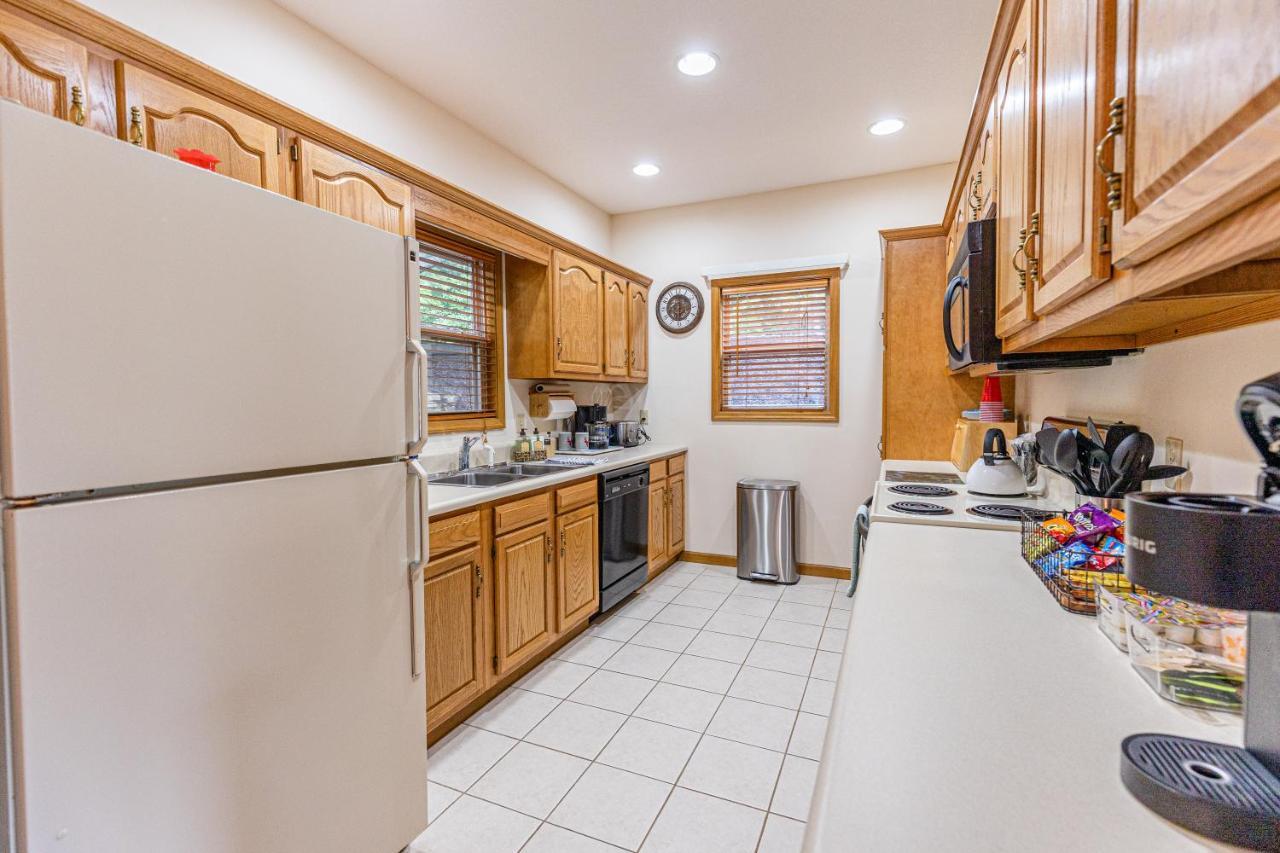 Condo With Stunning Mountain And 6Th Green Views Near Harrahs Cherokee Bryson City Whittier Exterior photo